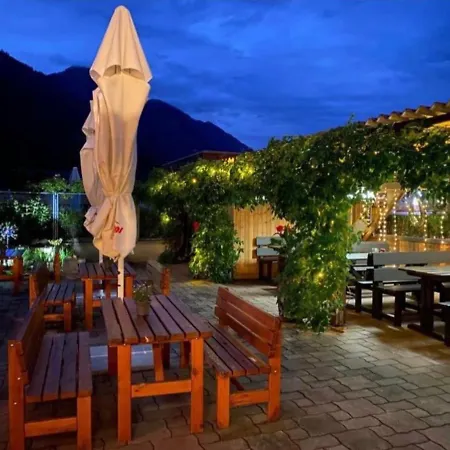 アパートホテル Lercher