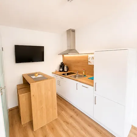 Lercher Apart Otel 3*